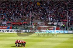 2. Bundesliga - Fußball - FC Ingolstadt 04 - RB Leipzig - Fans im ausverkauften Stadion Audi Sportpark, Einmarsch Aufstellung