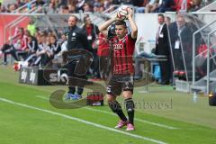 2. Bundesliga - FC Ingolstadt 04 - Eintracht Braunschweig - Danilo Soares Teodoro (15) Einwurf