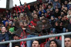 2. BL - FC Ingolstadt 04 - 1. FC Kaiserslautern - Fans Jubel Sieg