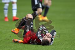 2. Bundesliga - Fußball - FC Ingolstadt 04 - FSV Frankfurt - verletzt am Boden Thomas Pledl (30, FCI)