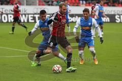 2. Bundesliga - FC Ingolstadt 04 - VfL Bochum - mitte Moritz Hartmann (9) wird angegriffen rechts, Malcom Cacutalua