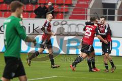 2. Bundesliga - FC Ingolstadt 04 - VfL Bochum - Tor zum 3:0 durch Mathew Leckie (7), Jubel mit Pascal Groß (10) Karl-Heinz Lappe (25) und Robert Bauer (23)