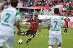 2. Bundesliga -  Saison 2014/2015 - FC Ingolstadt 04 - SpVgg Greuther Fürth - Pascal Groß (10) zieht ab, Tor zum 2:0 Jubel