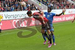 2. Bundesliga - FC Ingolstadt 04 - Eintracht Braunschweig - Benjamin Hübner (5) Zweikampf mit Bakenga