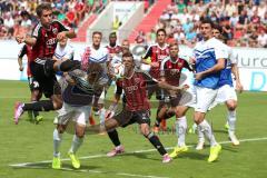 2. Bundesliga - FC Ingolstadt 04 - SV Darmstadt 98 - links Stefan Lex (14) knapp am Tor, Michael Stegmayer rettet mit dem Kopf