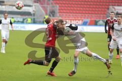 2. Bundesliga - Fußball - FC Ingolstadt 04 - SV Sandhausen - Moritz Hartmann (9, FCI) rchts Florian Hübner