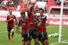 2. Bundesliga - FC Ingolstadt 04 - SV Darmstadt 98 - Fallrückzieher Karl-Heinz Lappe (25) Tor zum Unentschieden, Jubel hinten Marvin Matip (34), Stefan Lex (14), Benjamin Hübner (5), hinten Mathew Leckie (7); Torwart Christian Methenia am Boden