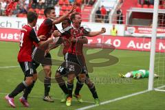 2. Bundesliga - FC Ingolstadt 04 - SV Darmstadt 98 - Fallrückzieher Karl-Heinz Lappe (25) Tor zum Unentschieden, Jubel hinten Marvin Matip (34), Stefan Lex (14), Benjamin Hübner (5); Torwart Christian Methenia am Boden