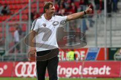 2. Bundesliga -  Saison 2014/2015 - FC Ingolstadt 04 - SpVgg Greuther Fürth - Spiel ist aus Sieg 2:0 Fans Jubel Cheftrainer Ralph Hasenhüttl freut sich