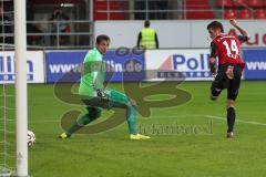 2. Bundesliga - FC Ingolstadt 04 - VfR AAlen - Stefan Lex (14) Tor mit Hakentrick Jubel, Torwart Jasmin Fejzic keine Chance