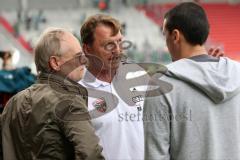 2. Bundesliga -  Saison 2014/2015 - FC Ingolstadt 04 - SpVgg Greuther Fürth - Spiel ist aus Sieg 2:0 Fans Jubel Cheftrainer Ralph Hasenhüttl freut sich, links Dr. Frank Dreves und Ralph Gunesch (26)