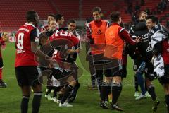 2. BL - FC Ingolstadt 04 - 1. FC Kaiserslautern - Stefan Lex (14) feiert mit den Fans am Micro HUMBA mit der Mannschaft Sieg Jubel