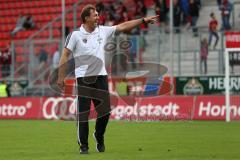 2. Bundesliga -  Saison 2014/2015 - FC Ingolstadt 04 - SpVgg Greuther Fürth - Spiel ist aus Sieg 2:0 Fans Jubel Cheftrainer Ralph Hasenhüttl freut sich