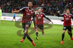 2. Bundesliga - Fußball - FC Ingolstadt 04 - Fortuna Düsseldorf - mitte Marvin Matip (34, FCI) köpft in der letzten Minute zum Sieg 3:2 Tor Jubel, Stefan Lex (14, FCI) Mathew Leckie (7, FCI)