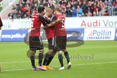 2. Bundesliga - FC Ingolstadt 04 - 1. FC Heidenheim - Tor durch Lukas Hinterseer (16) Jubel mit Flankengeber Moritz Hartmann (9) und links Alfredo Morales (6)