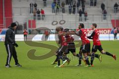 2. Bundesliga - FC Ingolstadt 04 - VfL Bochum - links Lukas Hinterseer (16) erzielt das 2:0 für Ingolstadt, Jubel Tor Mathew Leckie (7) Roger de Oliveira Bernardo (8) Konstantin Engel (20) laufen zu Cheftrainer Ralph Hasenhüttl links