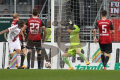 2. Bundesliga - Fußball - FC Ingolstadt 04 - 1. FC Nürnberg - knapp vorbei, Torwart Ramazan Özcan (1, FCI)