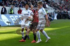 2. BL - Saison 2014/2015 - FC Ingolstadt 04 - Karlsruher SC - Pascal Groß (#10 FC Ingolstadt 04) - Yamada Hiroki weiss #9 - Max Philipp weiss #31 KSC -