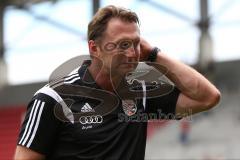 2. Bundesliga - FC Ingolstadt 04 - SV Darmstadt 98 - Cheftrainer Ralph Hasenhüttl nach dem Spiel nachdenklich gefasst