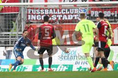 2. Bundesliga - Fußball - FC Ingolstadt 04 - Fortuna Düsseldorf - Torwart Ramazan Özcan (1, FCI) Benjamin Hübner (5, FCI) Axel Bellinghausen (Fortuna 11)