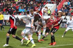 2. Bundesliga - Fußball - FC Ingolstadt 04 - FSV Frankfurt - Kopfball Ecke oben Marvin Matip (34, FCI) und Lukas Hinterseer (16, FCI)