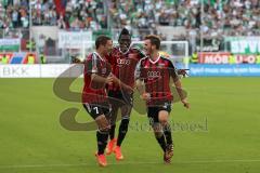 2. Bundesliga -  Saison 2014/2015 - FC Ingolstadt 04 - SpVgg Greuther Fürth - Pascal Groß (10) zieht ab, Tor zum 2:0 Jubel links Mathew Leckie (7) und mitte Danny da Costa (21)