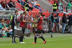 2. Bundesliga -  Saison 2014/2015 - FC Ingolstadt 04 - SpVgg Greuther Fürth - Auswechslung Moritz Hartmann (9) kommt für Mathew Leckie (7)