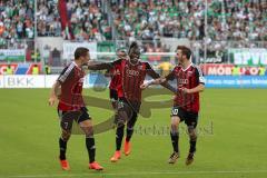 2. Bundesliga -  Saison 2014/2015 - FC Ingolstadt 04 - SpVgg Greuther Fürth - Pascal Groß (10) zieht ab, Tor zum 2:0 Jubel links Mathew Leckie (7) und mitte Danny da Costa (21)