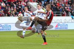 2. Bundesliga - Fußball - FC Ingolstadt 04 - FSV Frankfurt - Lukas Hinterseer (16, FCI) knapp am Tor wird gestört