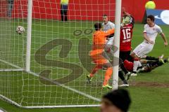 2. Bundesliga - FC Ingolstadt 04 - 1.FC Kaiserslautern -  Lukas Hinterseer #16 rot FC Ingolstadt 04 mit dem 1:0 Führungstreffer - Sippel Tobias Torwart Kaiserslautern - Foto: Jürgen Meyer