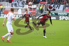 2. BL - FC Ingolstadt 04 - 1. FC Kaiserslautern - Mathew Leckie (7) am Ball links Michael Schulze und hinten Alfredo Morales (6)