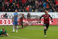 2. Bundesliga - FC Ingolstadt 04 - VfL Bochum - Moritz Hartmann (9) rechts Tor zum 1:0 für Ingolstadt Jubel, Torwart Andeas Luthe am Boden