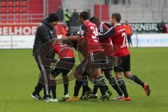 2. Bundesliga - FC Ingolstadt 04 - VfL Bochum - links Lukas Hinterseer (16) erzielt das 2:0 für Ingolstadt, Jubel Tor Mathew Leckie (7) Roger de Oliveira Bernardo (8) Konstantin Engel (20) laufen zu Cheftrainer Ralph Hasenhüttl links