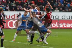 2. Bundesliga - FC Ingolstadt 04 - VfL Bochum - Ecke, Kampf um den Ball Marvin Matip (34) und Benjamin Hübner (5) und vorne schreit Patrick Fabian (VfL)