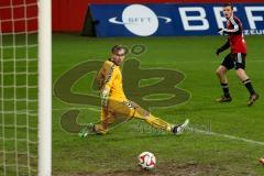 2.BL - FC Ingolstadt 04 - ST.Pauli - Pascal Groß mit dem Siegtreffer zum 2:1 Endstand - Foto: Jürgen Meyer