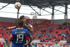 2. Bundesliga - FC Ingolstadt 04 - Eintracht Braunschweig - Kopfballduell Alfredo Morales (6) und 19 Ken Reichel (EB)