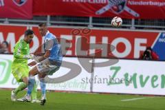 2. Bundesliga - Fußball - FC Ingolstadt 04 - 1860 München - Torwart Ramazan Özcan (1, FCI) rettet vor Marius Wolf