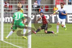 2. Bundesliga - FC Ingolstadt 04 - SV Darmstadt 98 - Torwart Christian Matten kann gerade noch gegen rechts Stefan Lex (14) den Ball abwehren