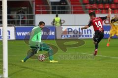 2. Bundesliga - FC Ingolstadt 04 - VfR AAlen - Stefan Lex (14) Tor mit Hakentrick Jubel, Torwart Jasmin Fejzic keine Chance