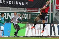 2. Bundesliga -  Saison 2014/2015 - FC Ingolstadt 04 - SpVgg Greuther Fürth - rechts Mathew Leckie (7) überwindet Torwart Wolfgang Hesl und erzielt das 1:0 Tor Jubel