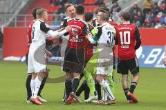 2. Bundesliga - Fußball - FC Ingolstadt 04 - SV Sandhausen - Streit am Platz wegen Foul, Benjamin Hübner (5, FCI) und Florian Hübner SV