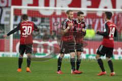 2. Bundesliga - Fußball - FC Ingolstadt 04 - Fortuna Düsseldorf - Moritz Hartmann (9, FCI) zieht ab Tor zum Ausgleich 1:1 Jubel mit Marvin Matip (34, FCI) und Thomas Pledl (30, FCI) Mathew Leckie (7, FCI) Stefan Lex (14, FCI)