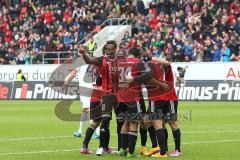 2. Bundesliga - FC Ingolstadt 04 - 1. FC Heidenheim - Tor Führung für FCI durch am Lukas Hinterseer (16), Roger de Oliveira Bernardo (8) jubelt zu Moritz Hartmann (9) für die tolle Flanke