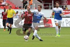 2. Bundesliga - FC Ingolstadt 04 - SV Darmstadt 98 - Moritz Hartmann (9) hinten wird der Ball abgenommen