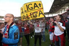 2. Bundesliga - Fußball - FC Ingolstadt 04 - RB Leipzig - Fans im ausverkauften Stadion Audi Sportpark Sieg Meisterschaft Aufstieg