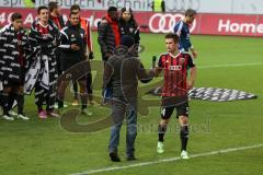 2. BL - FC Ingolstadt 04 - 1. FC Kaiserslautern - Stadionsprecher Italo Mele gibt den Torschützen und Rückkehrer Stefan Lex (14) das Micro