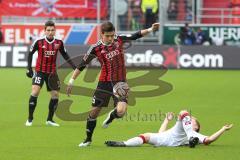 2. BL - FC Ingolstadt 04 - 1. FC Kaiserslautern - mitte Alfredo Morales (6) startet durch, links hinten Danilo Soares Teodoro (15)