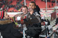 2. Bundesliga - FC Ingolstadt 04 - VfL Bochum - Marvin Matip (34) am Megaphon Sieg Jubel Fans