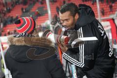 2. Bundesliga - FC Ingolstadt 04 - VfL Bochum - Marvin Matip (34) am Megaphon Sieg Jubel Fans