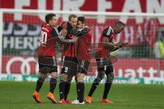 2. Bundesliga - Fußball - FC Ingolstadt 04 - Fortuna Düsseldorf - Moritz Hartmann (9, FCI) zieht ab Tor zum Ausgleich 1:1 Jubel mit Marvin Matip (34, FCI) und Thomas Pledl (30, FCI) Mathew Leckie (7, FCI) Roger de Oliveira Bernardo (8, FCI)